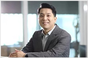 Hooman Lee - Founder and CEO