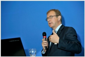 Dr. Patrik De Haes, Executive Chairman